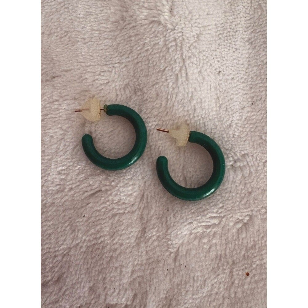 Vintage Retro Women’s Hoop Earrings